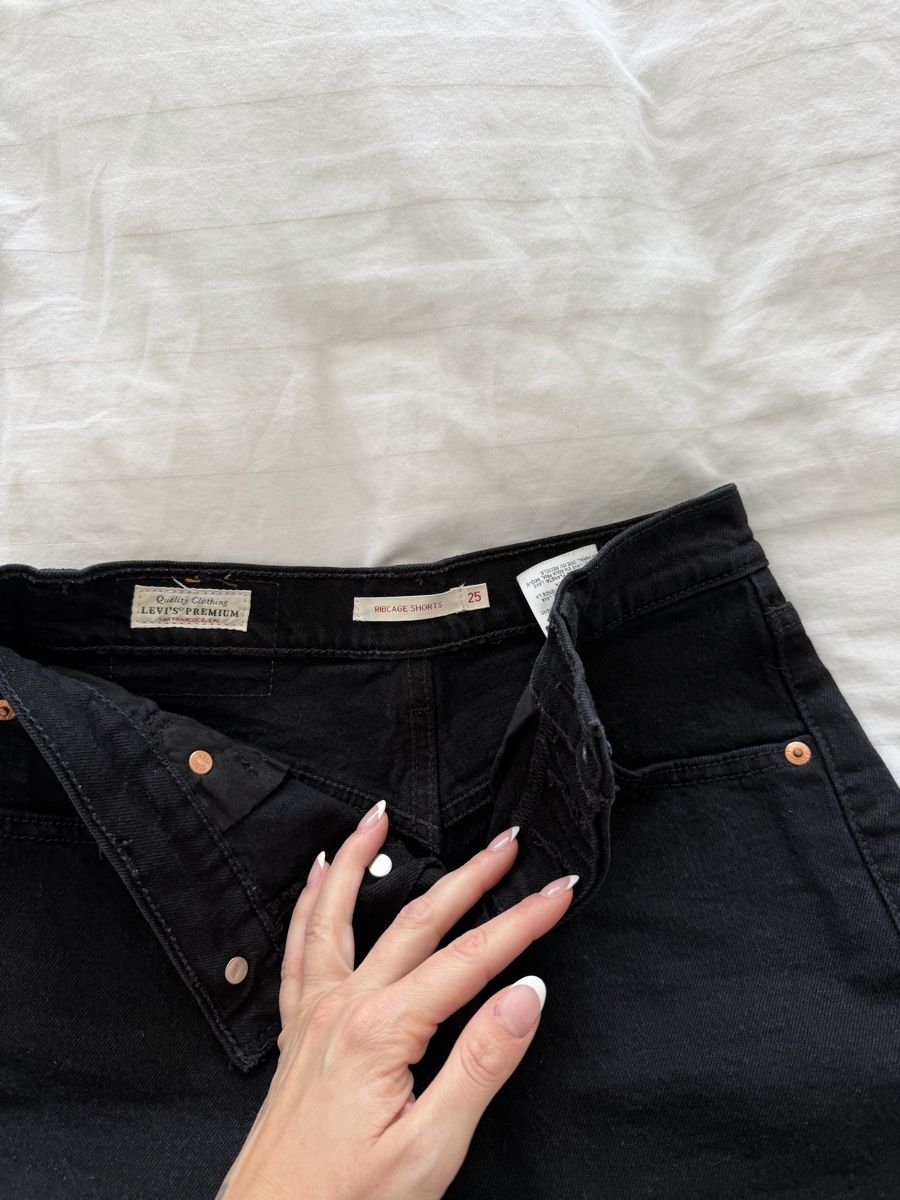 Levi's Jeans: Levi‘s Shorts Gr. 25 – Nuovo (secondo la descrizione) da Gossau SG venduto da AuAj 2
