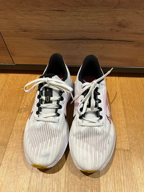 Nike Scarpe da donna: Nike Winflo 9 Damen-Laufschuhe – Nuovo (secondo la descrizione) da Zumikon venduto da seb_mml6