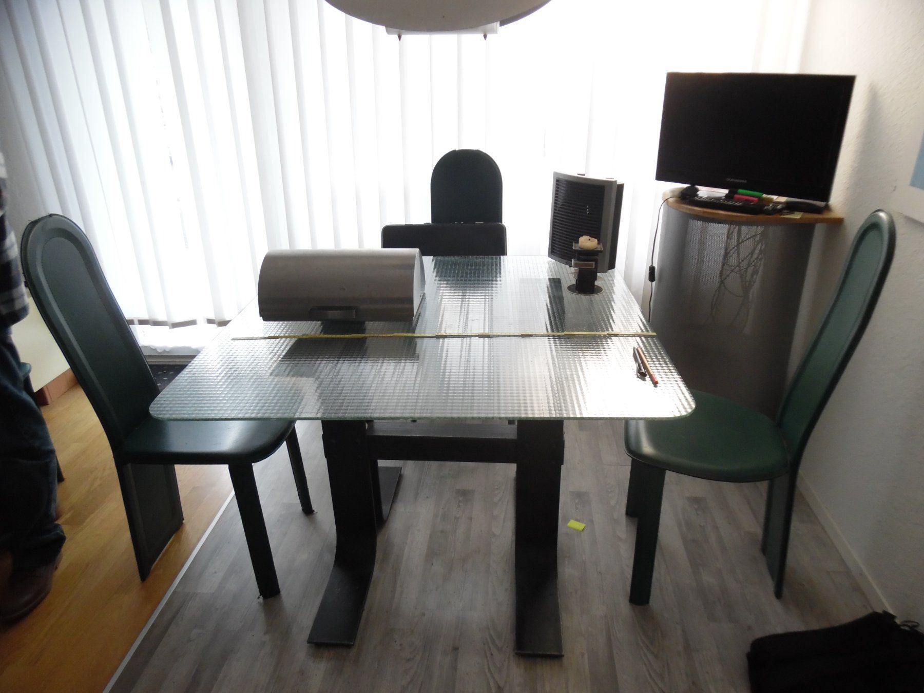 Tables: Wintergarten-Glastisch – D'occasion à Bottmingen par ber_l9sd