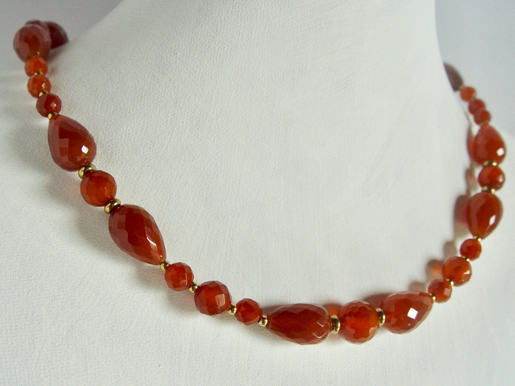 Catenine: Collier Karneol – Nuovo (secondo la descrizione) da Henggart venduto da gernli
