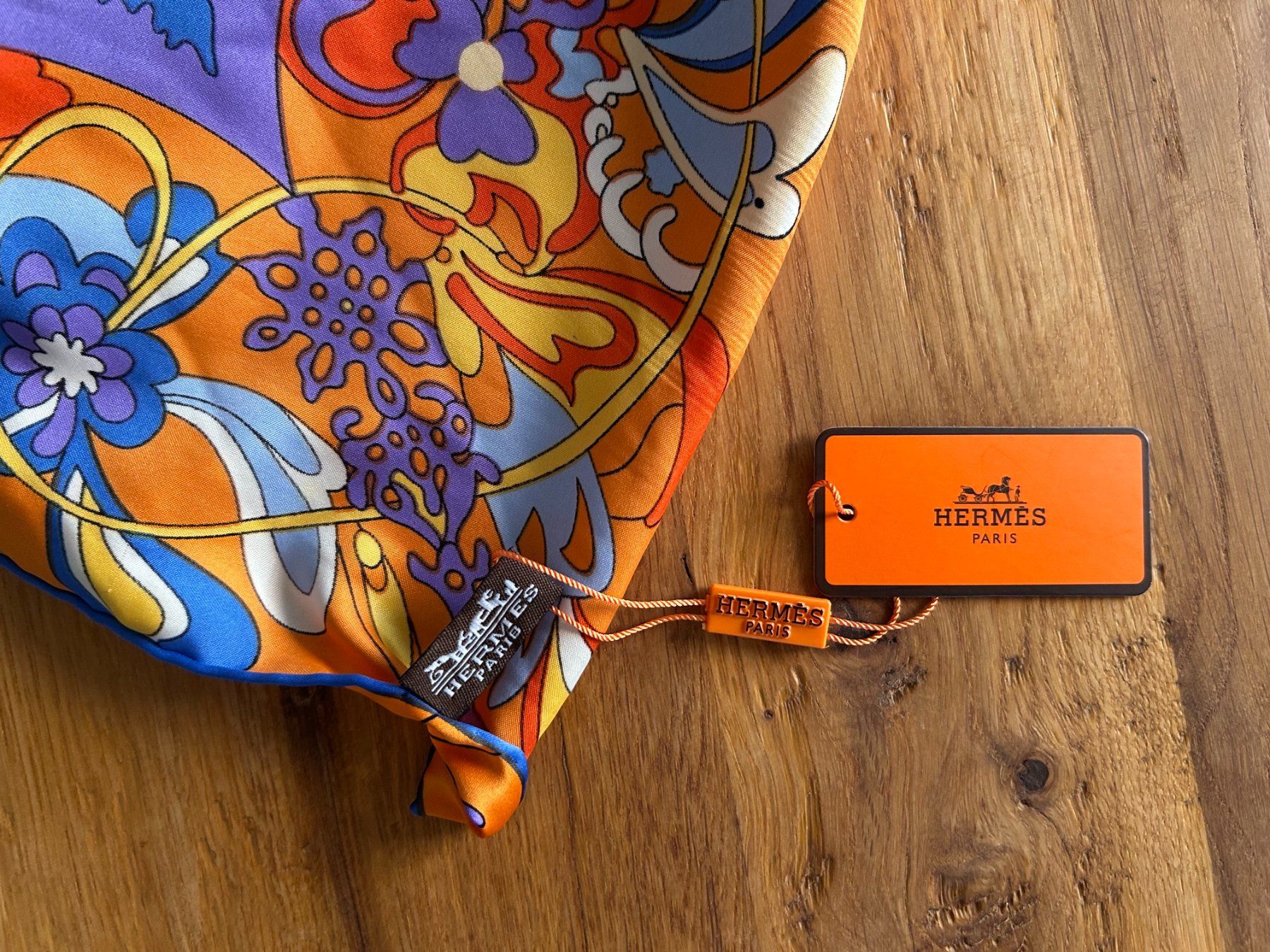 Hermès Foulards, Tücher & Schals: Seidenschal Hermes – Neu (gemäss Beschreibung) aus Binningen von Kilini 1