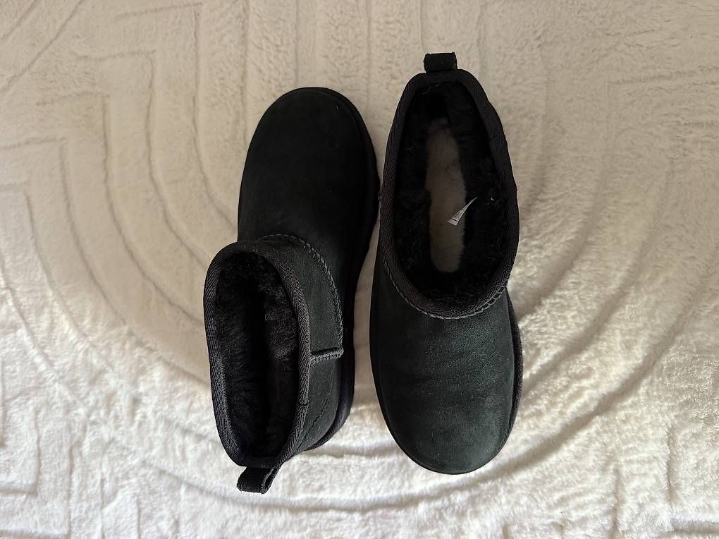 Scarpe da donna: UGG – Usato da Fleurier venduto da chl_j79q 2