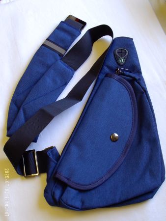 Umhängetasche aus Oxford Stoff / Neu - Originalverpackt !