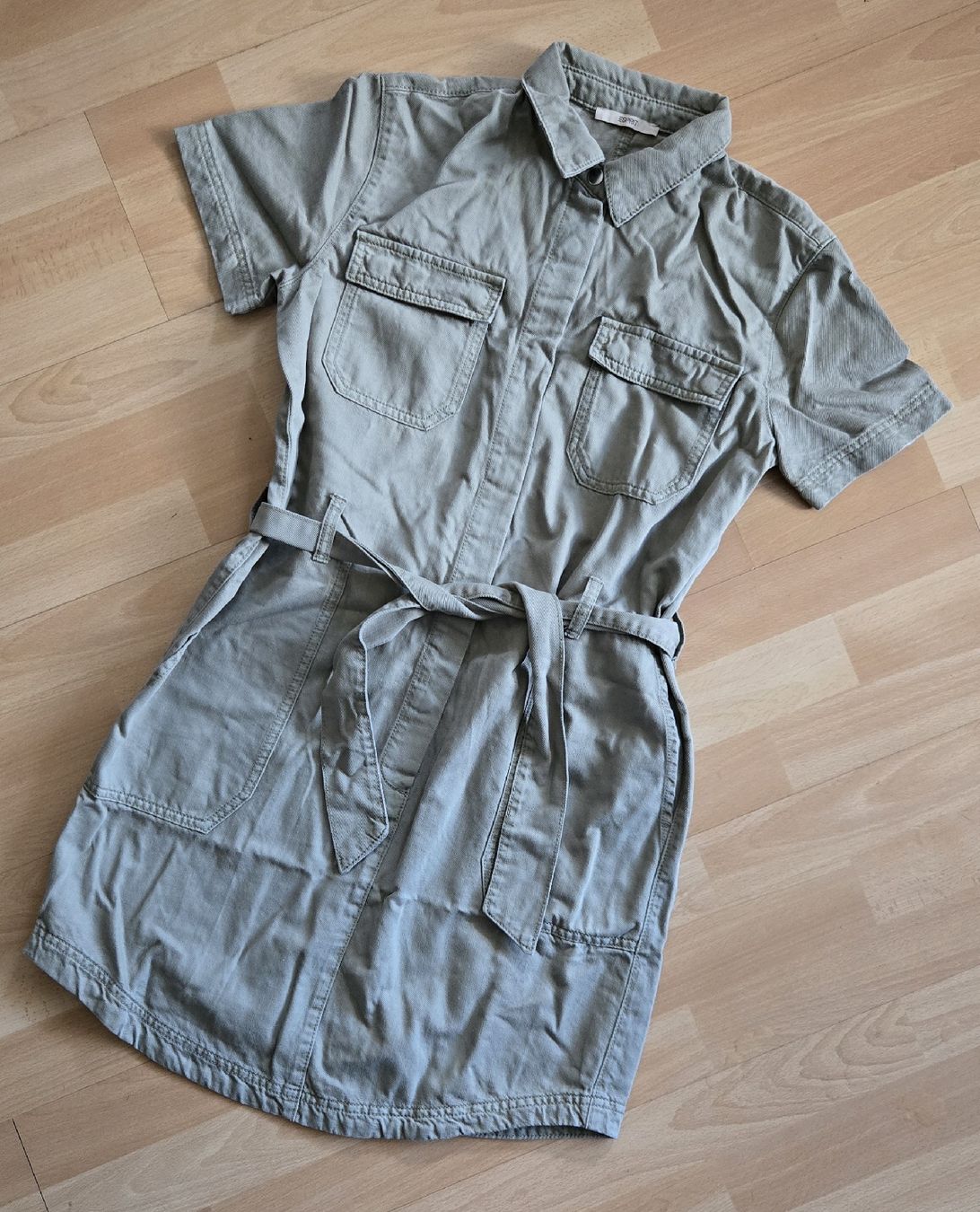 Esprit Kleider: Neu Esprit Khaki Sommerkleid Gr. 36 – Neu (gemäss Beschreibung) aus Naters von Monika-K