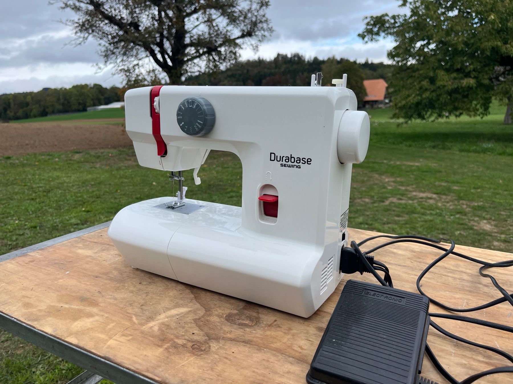 Durabase Nähmaschinen: Nähmaschine  Durabase  Sewing – Gebraucht aus Allmendingen b. BE von juair 5