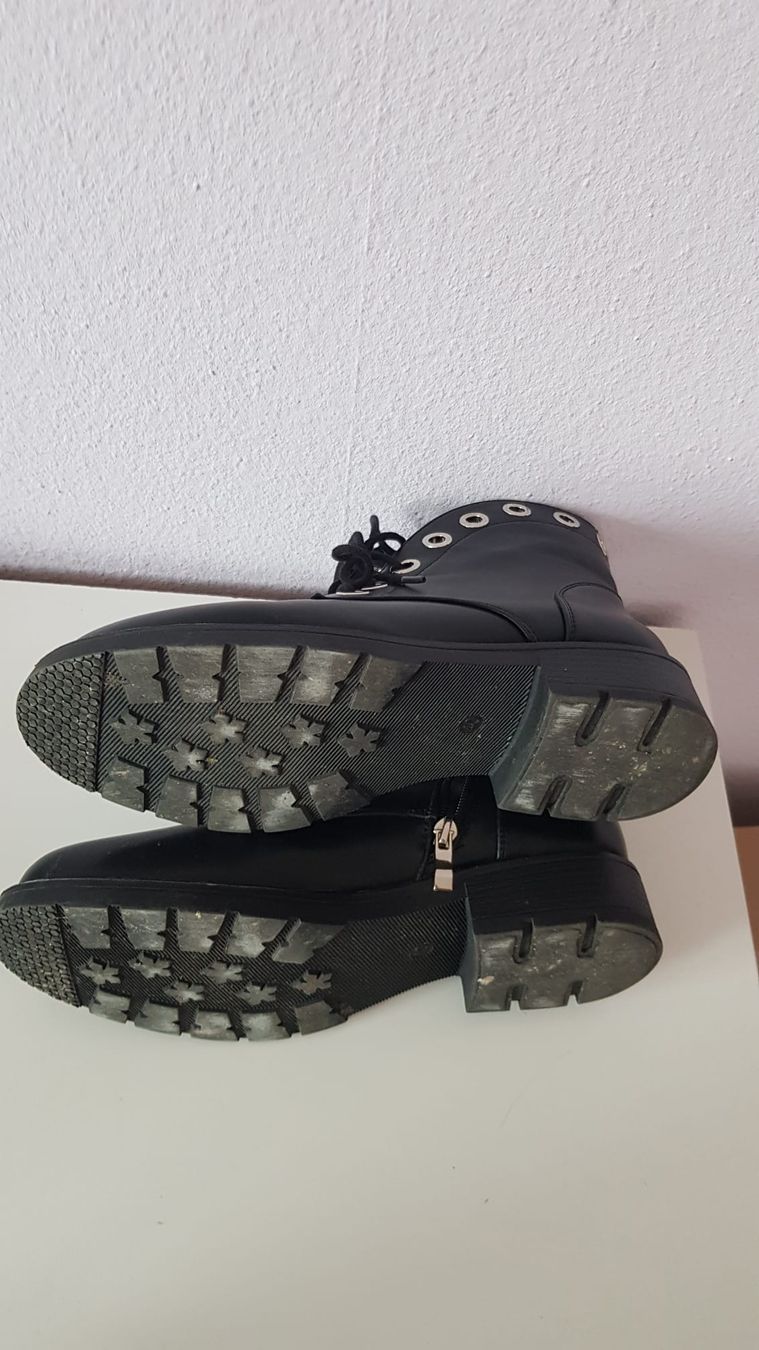Scarpe da donna: Bottines noires à perles pointure 40 – Nuovo (secondo la descrizione) da Versoix venduto da aline_b 3