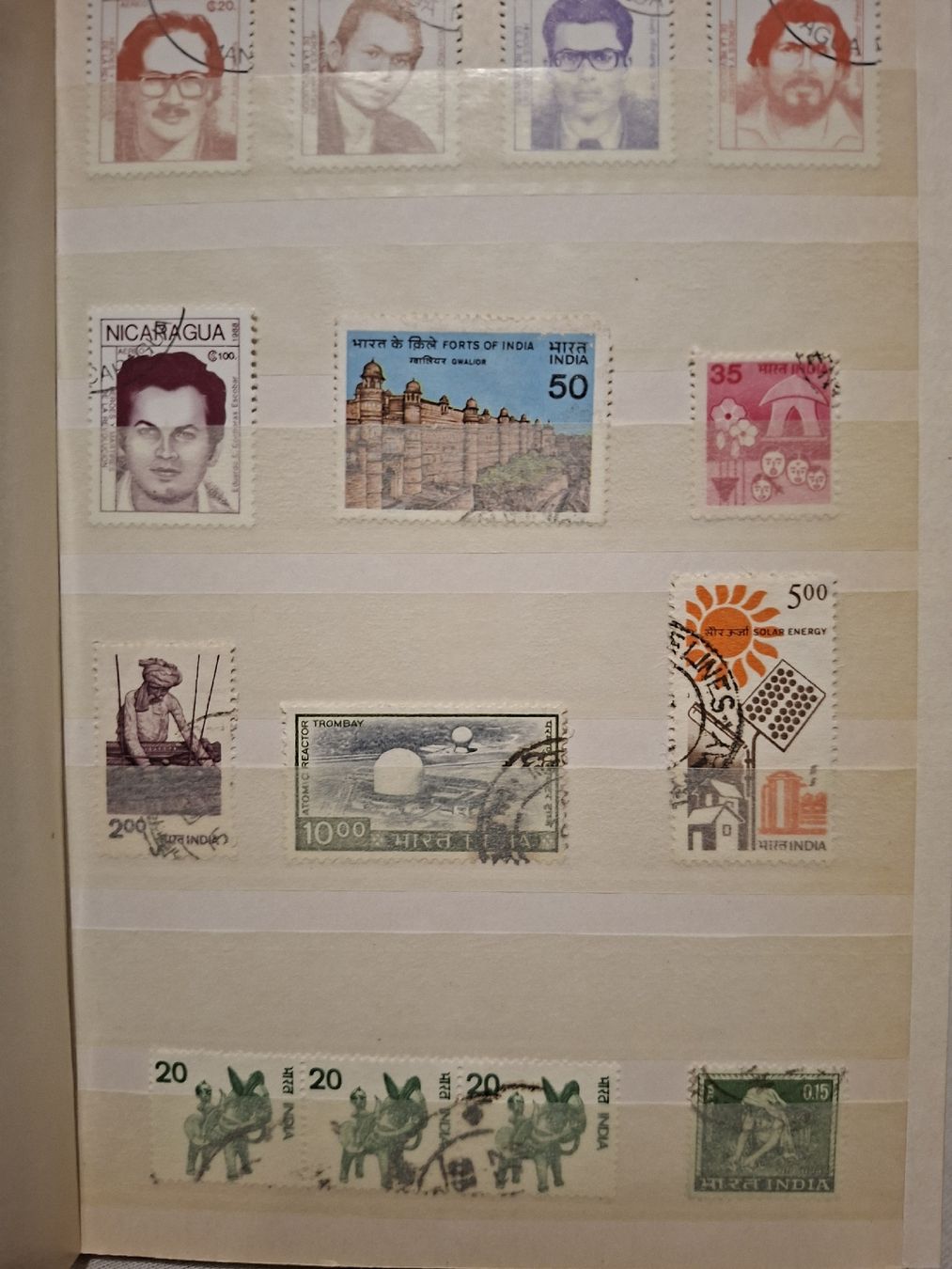 Tutti i francobolli: Briefmarken gemischt / Diverses / Ausland – Usato da Balgach venduto da SIMEON27 2