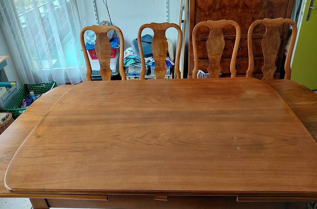 Tischgruppe: Tisch mit 4 Stühlen – Gebraucht aus Langnau am Albis von Dacky66 3