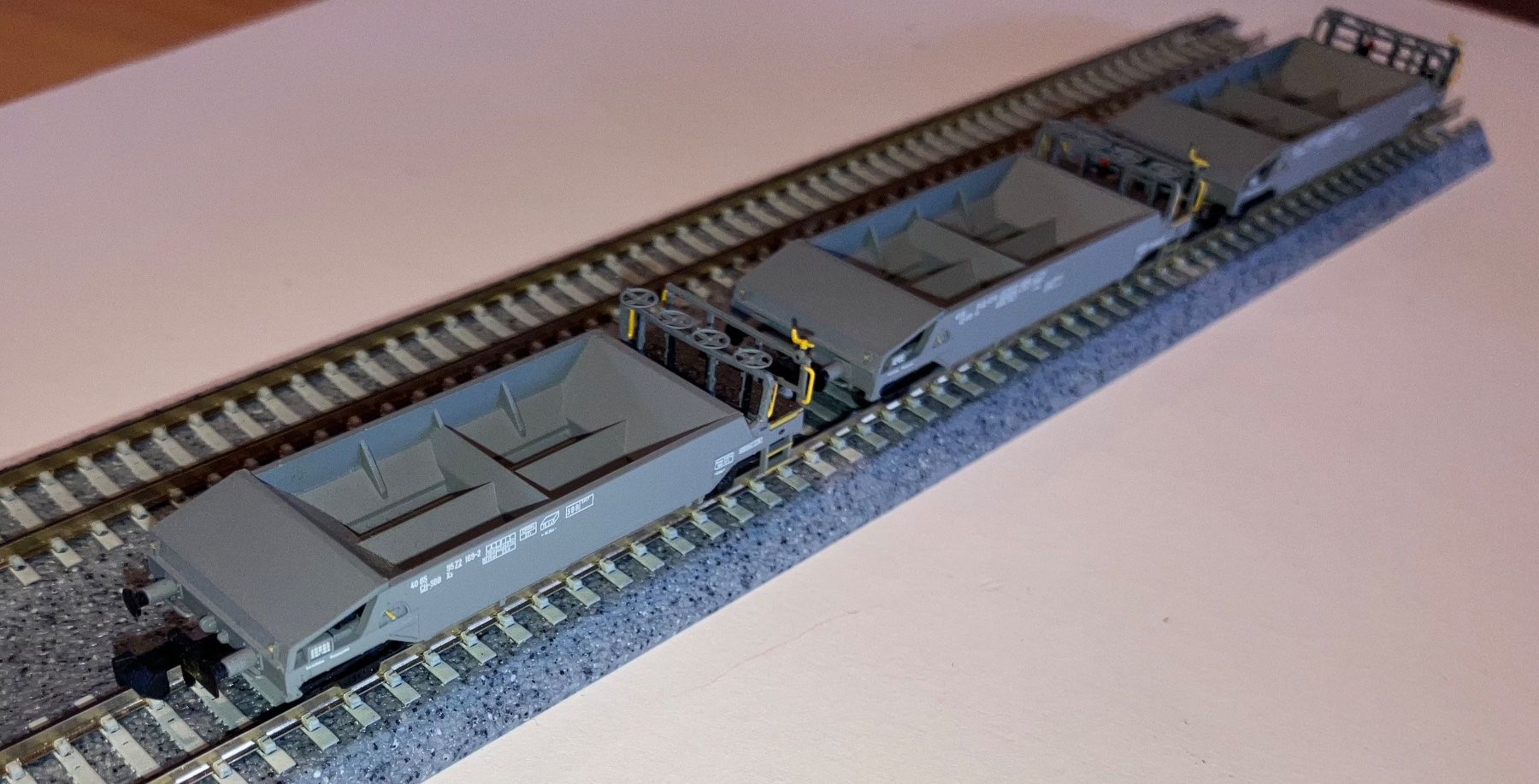 Liliput Modelleisenbahnen: Liliput Schotterwagen-Set 3-teilig SBB – Gebraucht aus Dompierre VD von immorentes 3