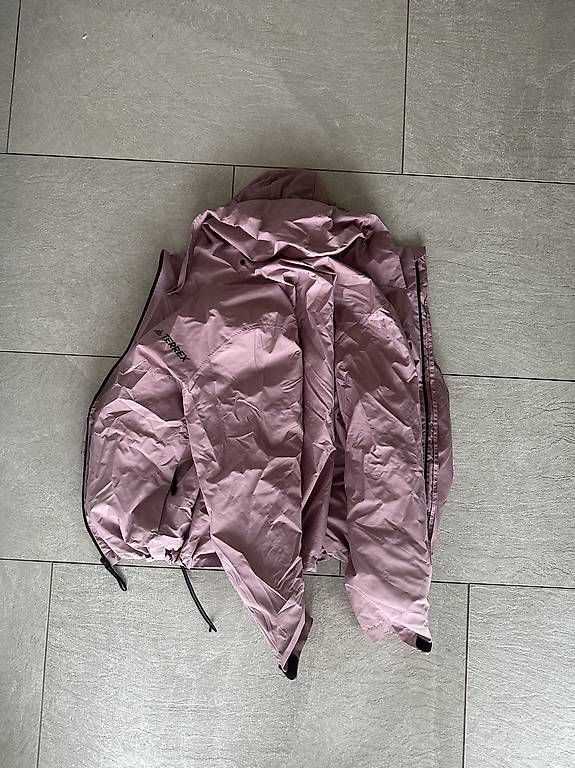 Adidas Giacche: Adidas Terrex Damen Jacke – Usato da Aeschi SO venduto da Mili_2020 3