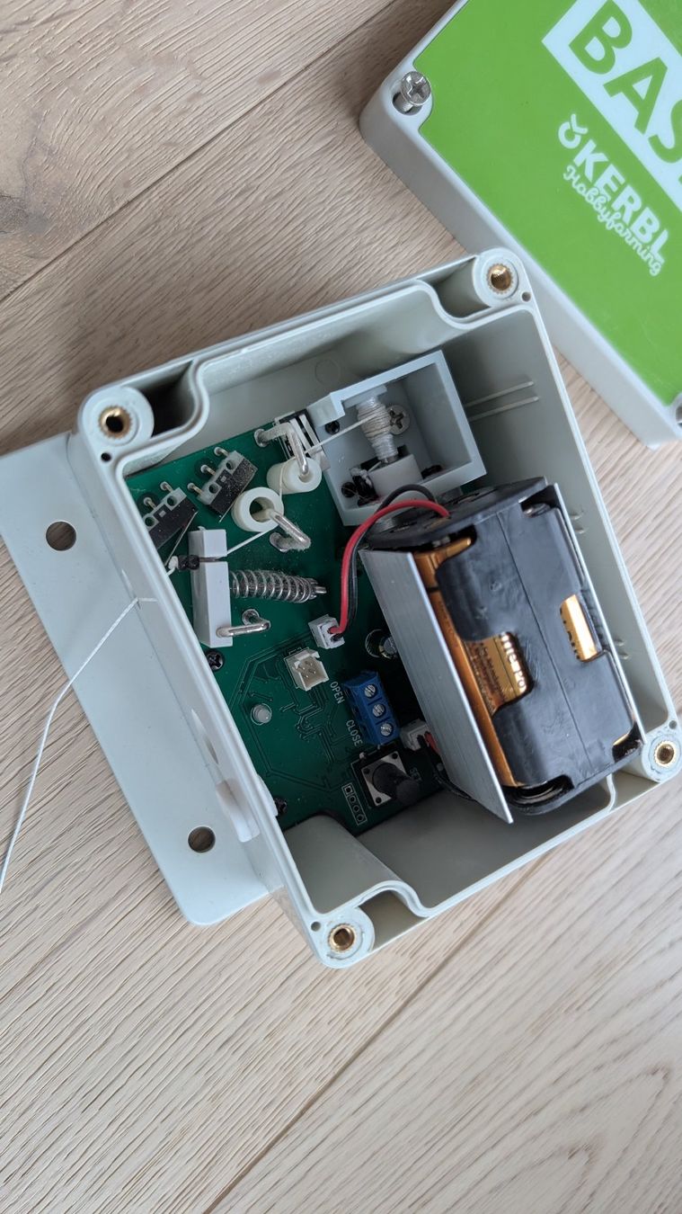 Gabbie, trasporto & Sicurezza: Kerbl Basic Motor für Hühner-Tür – Usato da Wetzikon ZH venduto da tho_my6v 3