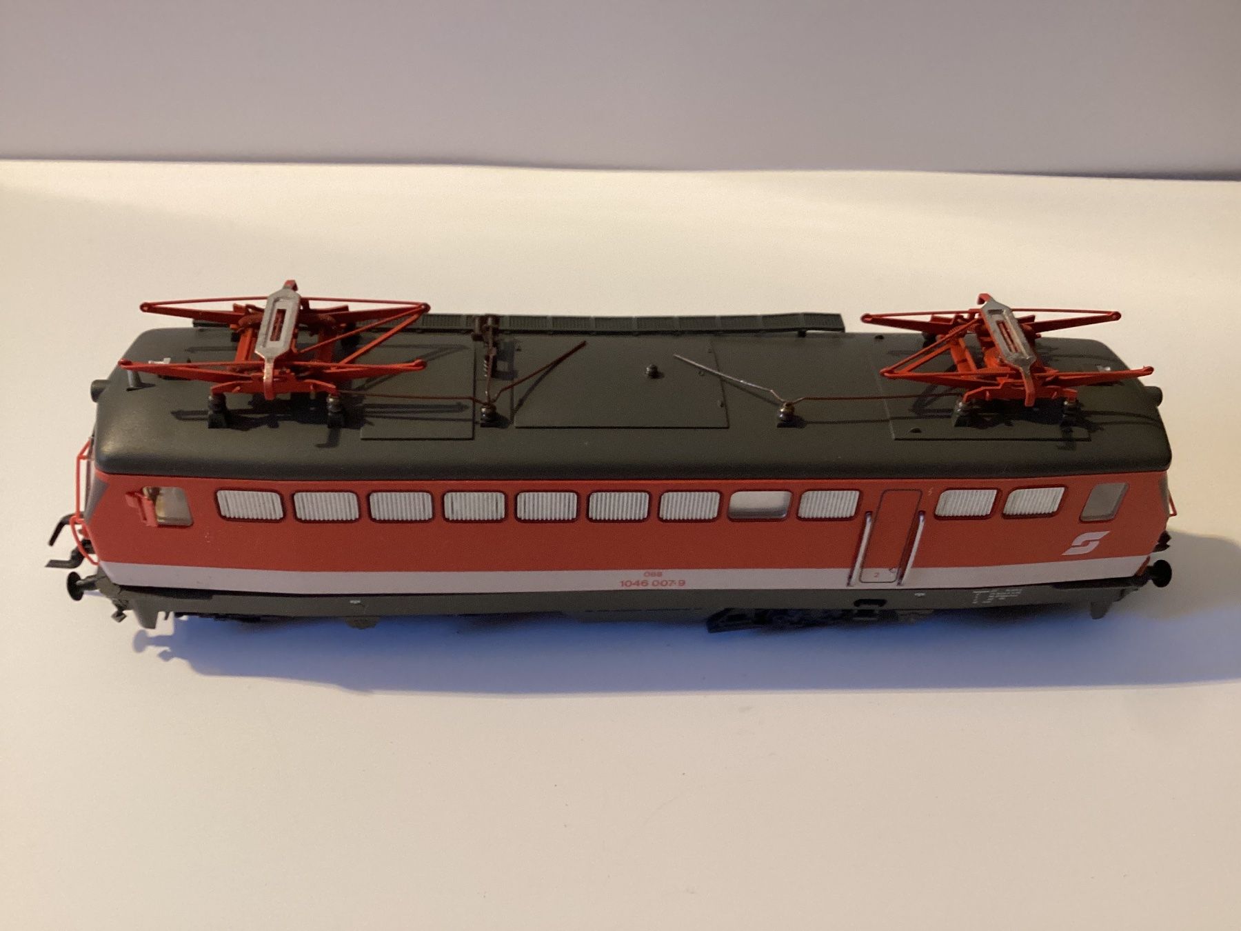 Kleinbahn Modelleisenbahnen: Klein Modellbahn ÖBB 1046.007 H0 1:87 BASTELWARE – Defekt aus Effretikon von simtek_de 3