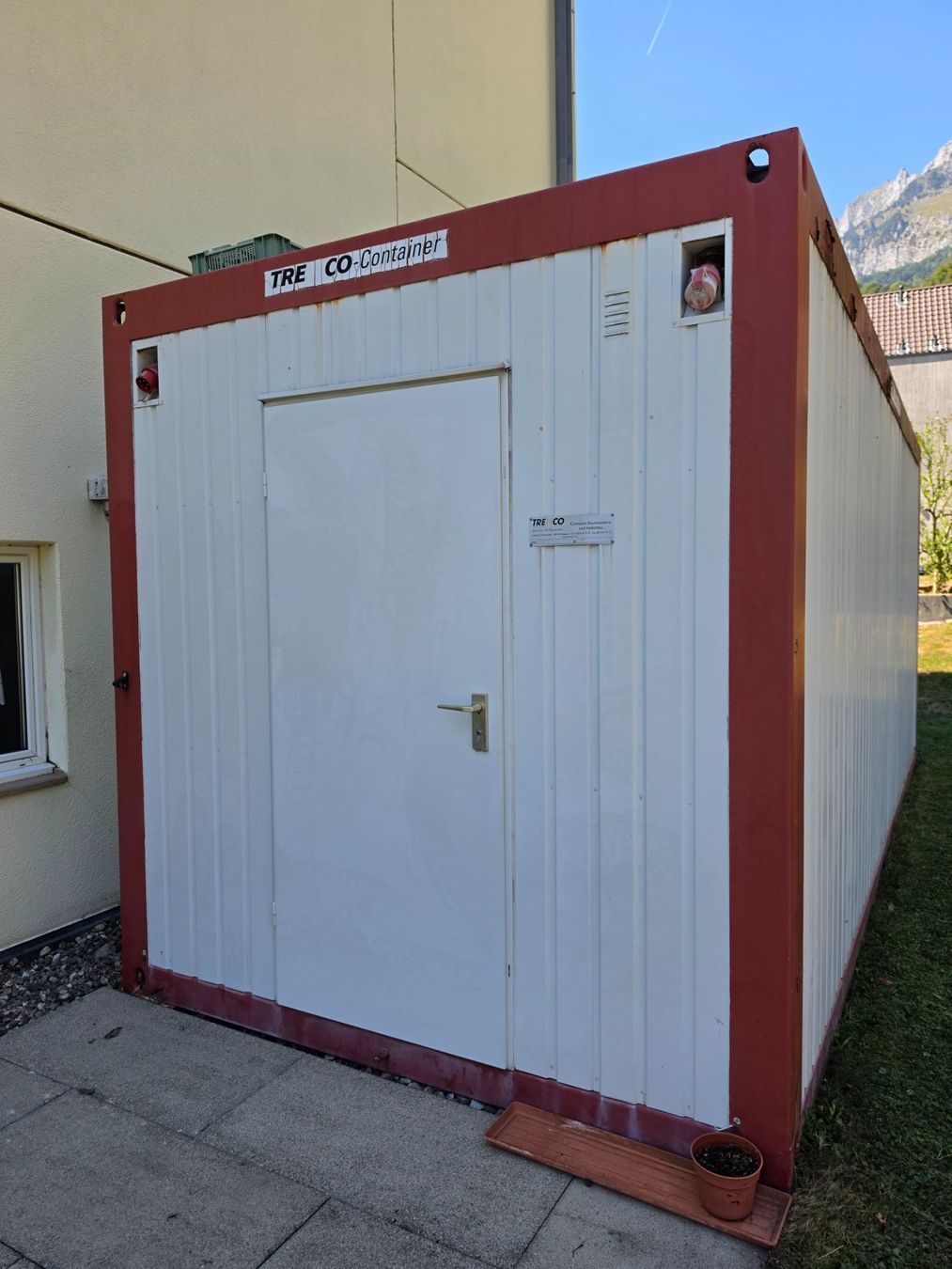 Contenitori edile: Tremco Container mit Elektroanschluss – Usato da Walenstadt venduto da Marco_8880 1