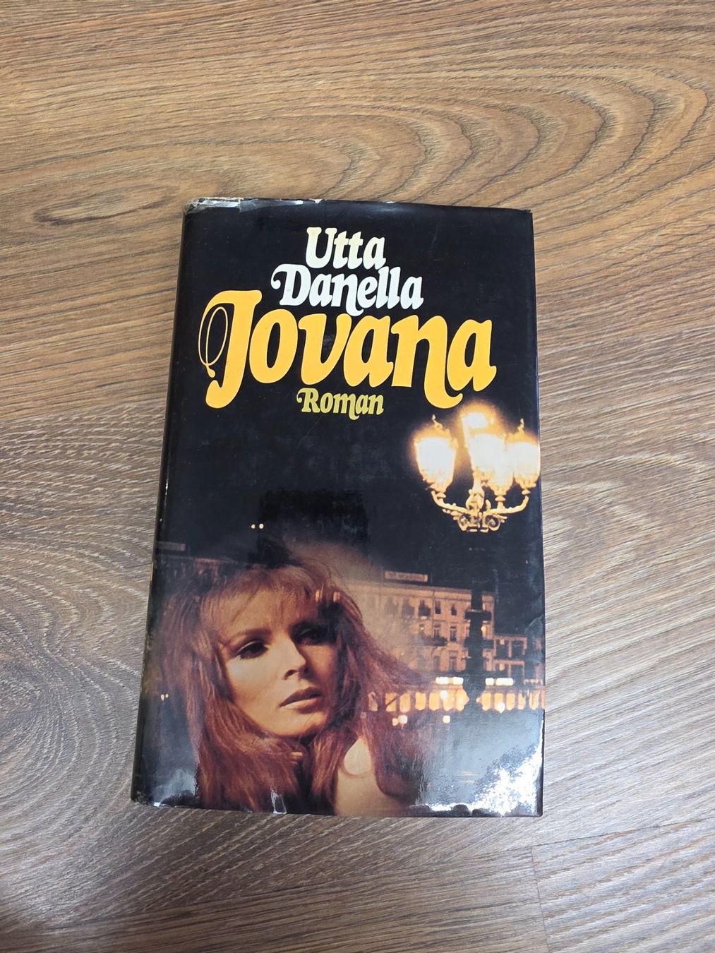 Bücher: Roman "Jovana" von Utta Danella – Gebraucht aus Nebikon von Japostyle