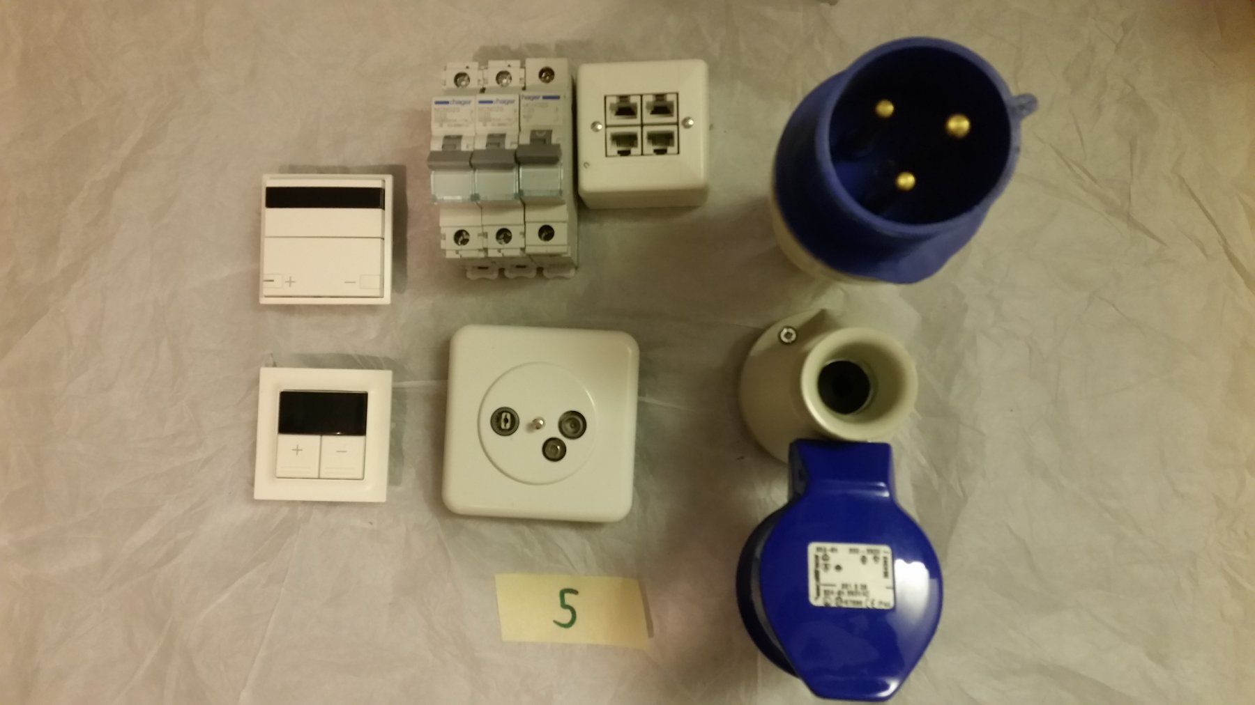 Spine: Matériel électrique d'occasion – Usato da Moudon venduto da Amaroli7