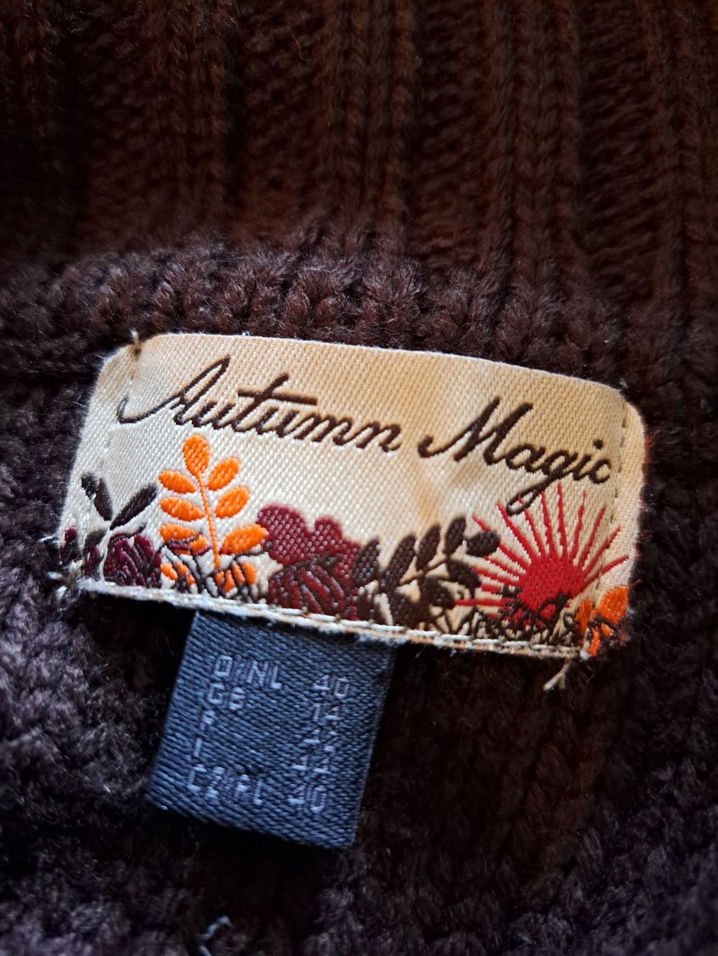 Tchibo Kleider: Strickkleid braun Kurzarm mit Rollkragen – Gebraucht aus Rafz von MuriFinn 3