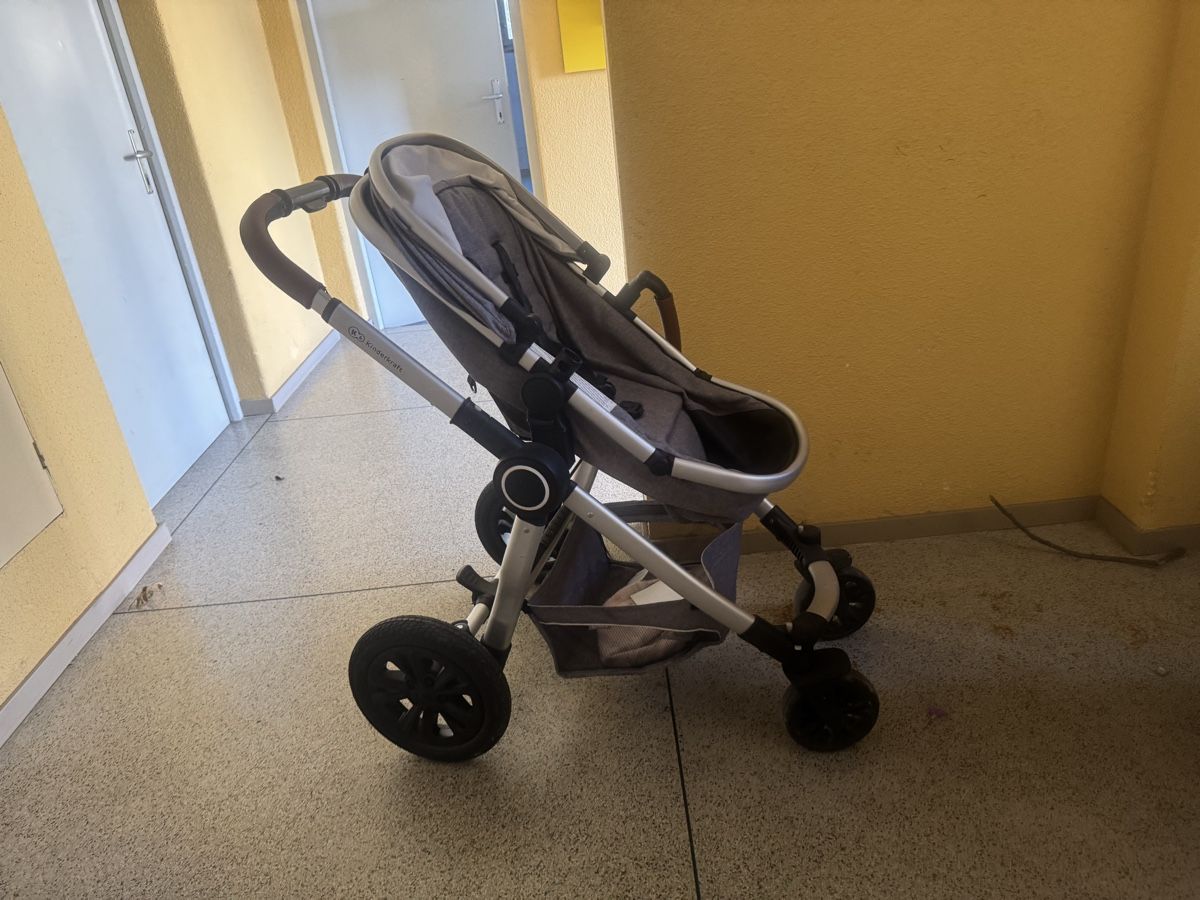 Carrozzine: Kinderwagen – Usato da Hinteregg venduto da keke019