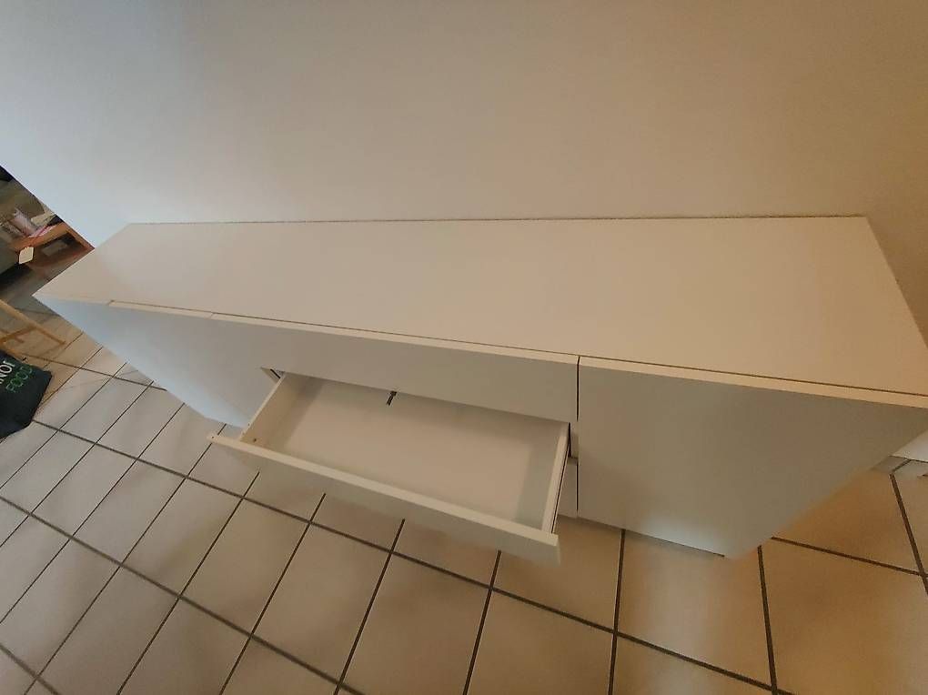 Kommoden: Sideboard weiss 190cm lang  – Gebraucht aus Biel-Benken BL von Tizi218 1
