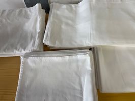 20 Tischtücher weiss in diversen Grössen