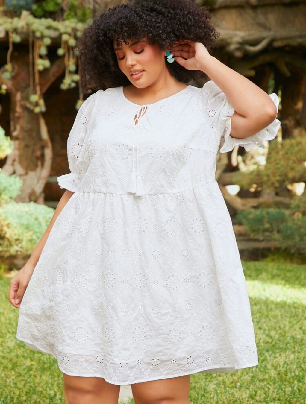 Shein Vestiti: Kleid mit Lochmuster weiss Gr. 56 / 58 / 60 – Usato da Pratteln venduto da a23_j2gs