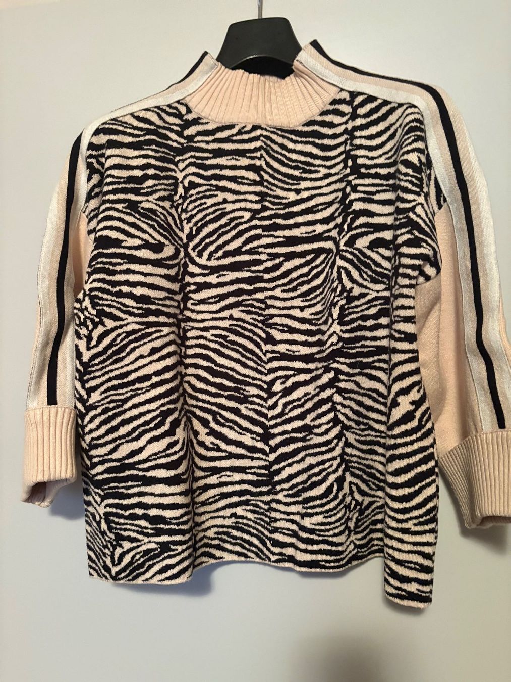 Pullover & Sweatshirts: Pullover bianco e nero – Gebraucht aus Viganello von Orisole 1