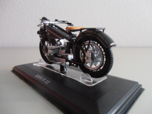 Kit di modellismo & Modellini statici: BMW R 32 , 1:24 – Nuovo e nell'imballaggio originale da Goldach venduto da Feivel9 2
