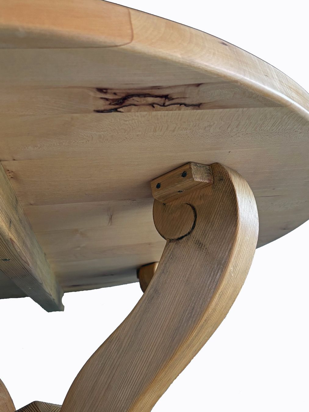 Tische: grosser Salontisch Holz – Gebraucht aus Chur von elifornico 2