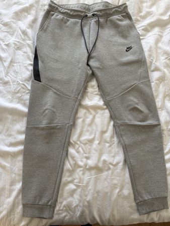 Nike Tech Fleece L