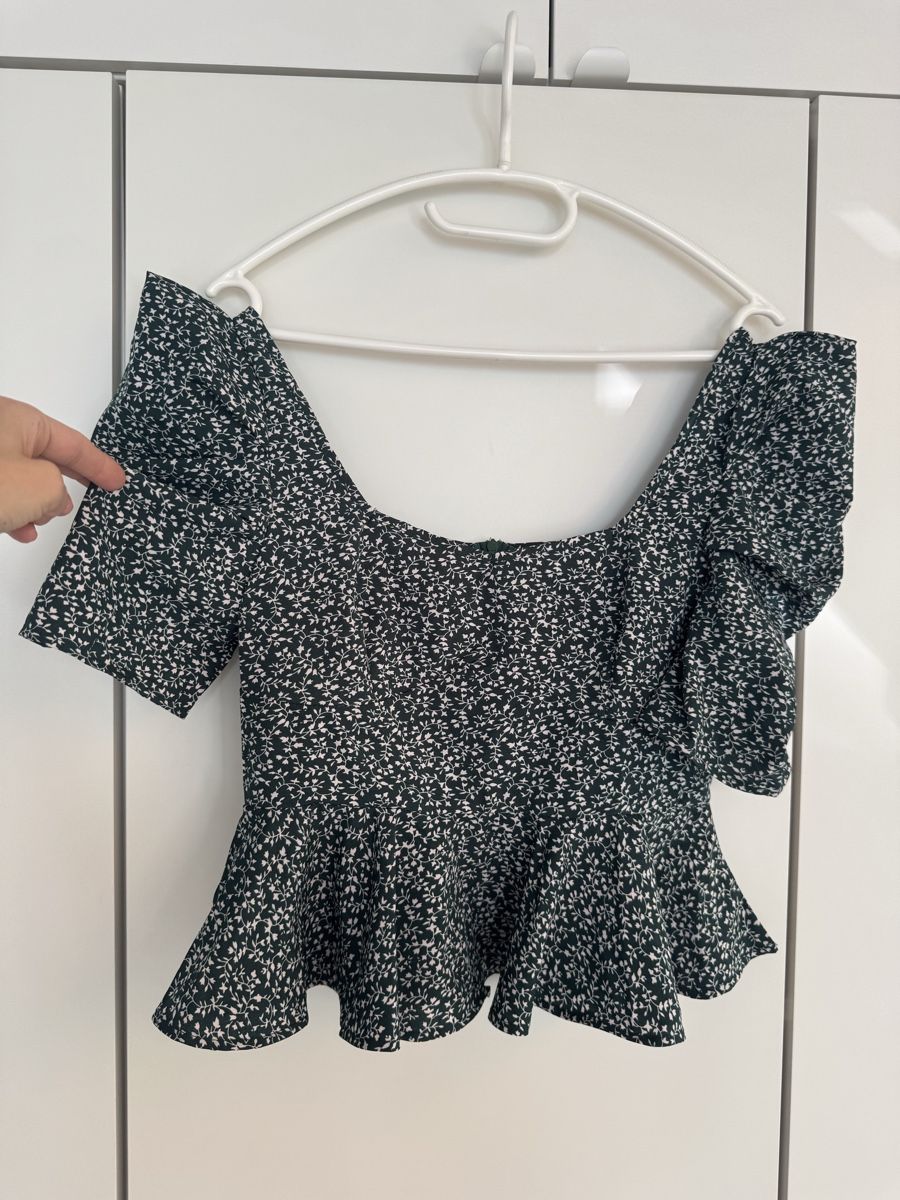 Top: Sommer Bluse mit Blumenmuster XS-S – Nuovo (secondo la descrizione) da zürich venduto da Bailey17
