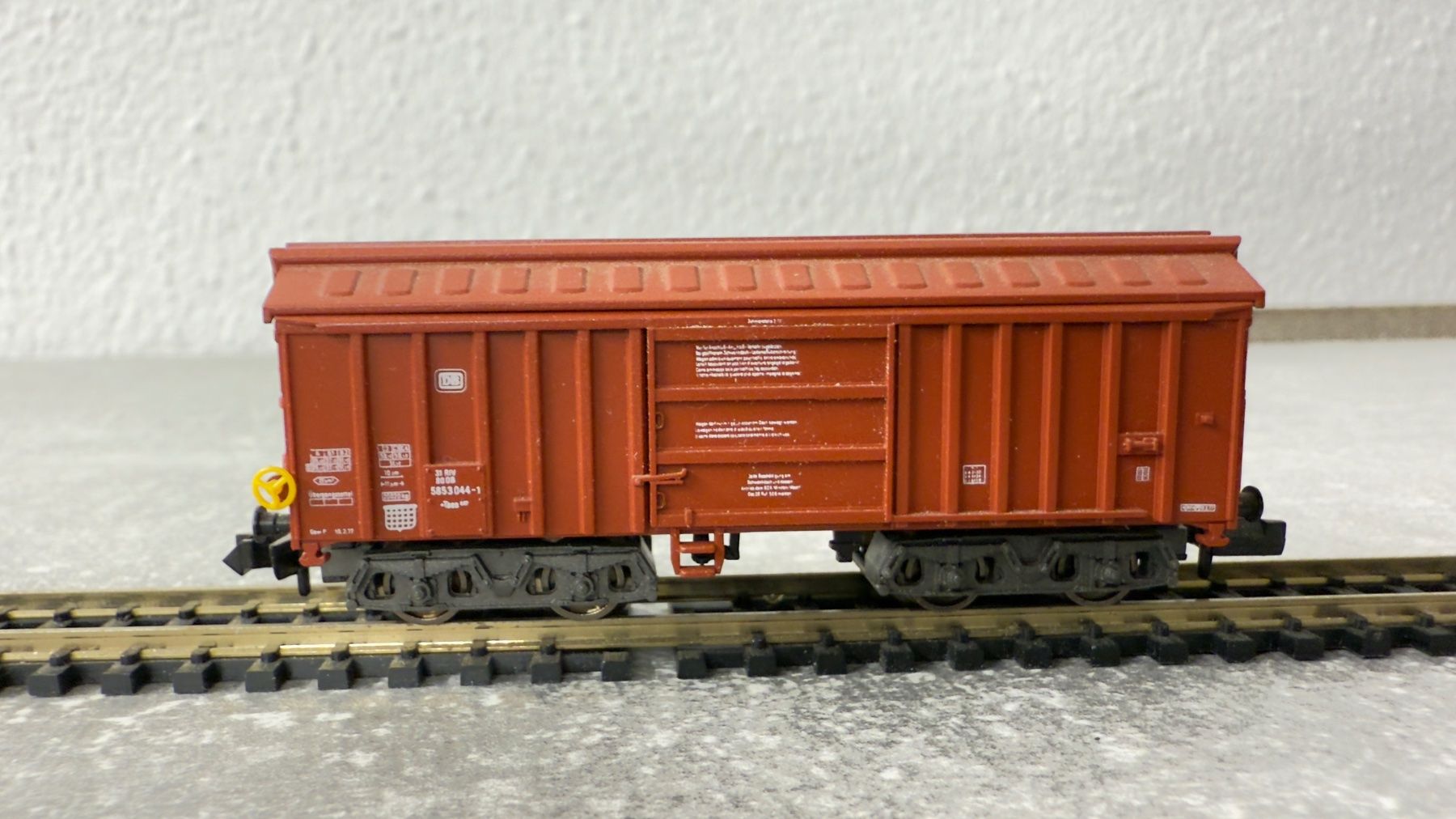 Fleischmann Modellini di ferrovie: Fleischmann Güterwagen Spur N in OVP – Usato da Schlieren venduto da rat_lq6b 3