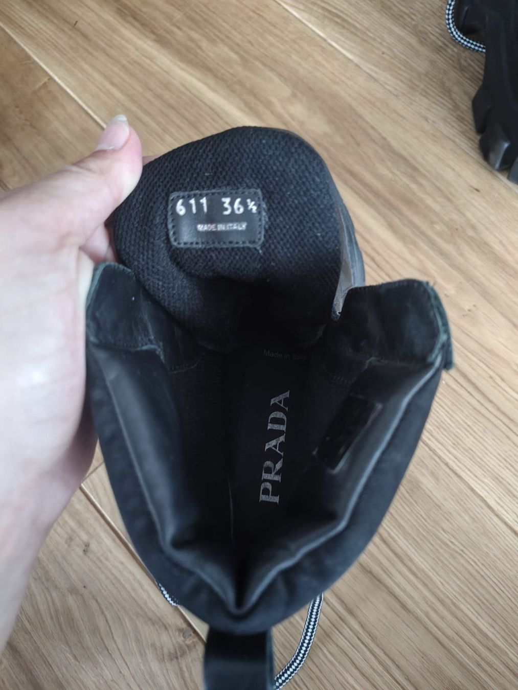 Prada Damenschuhe: Prada Stiefel schwarz mit Schnallen – Neu (gemäss Beschreibung) aus Kehrsatz von mishelbel 4