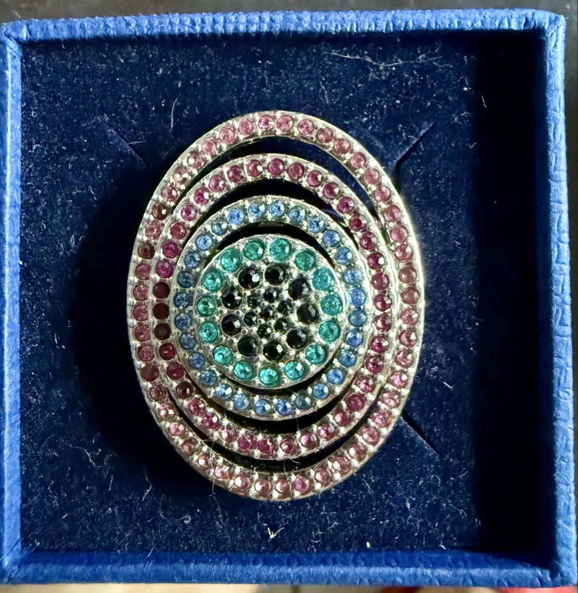 Swarovski Ringe: Swarovski Nirvana Luxury Rainbow Oval – Neu und originalverpackt aus Biasca von dan_96w9