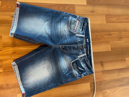Neuwertige Baci&Abbracci Jeans Grösse 44