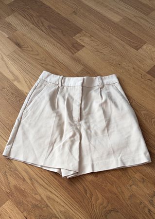 Zara Shorts Beige