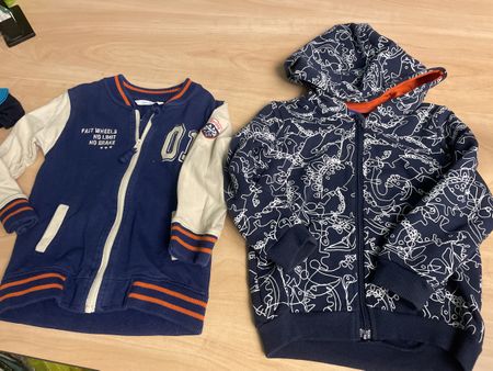 2 coole Jungen Sweatjacken Gr.86