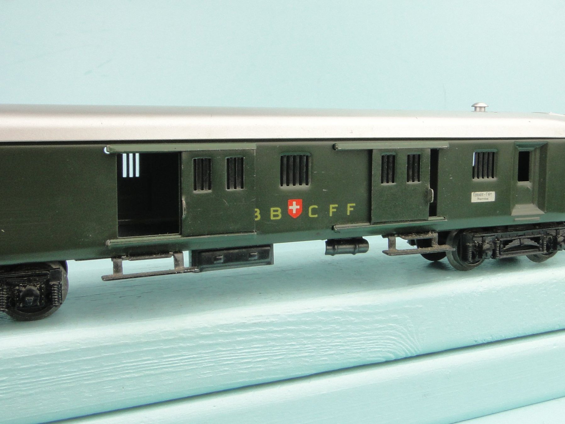Märklin Modellini di ferrovie: Märklin 4017 SBB Gepäckwagen, Blech – Usato da Bülach venduto da cann11 5