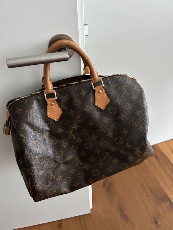 Louis Vuitton Speedy 35