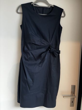 Damen Kleid dunkelblau Grösse 38 neu