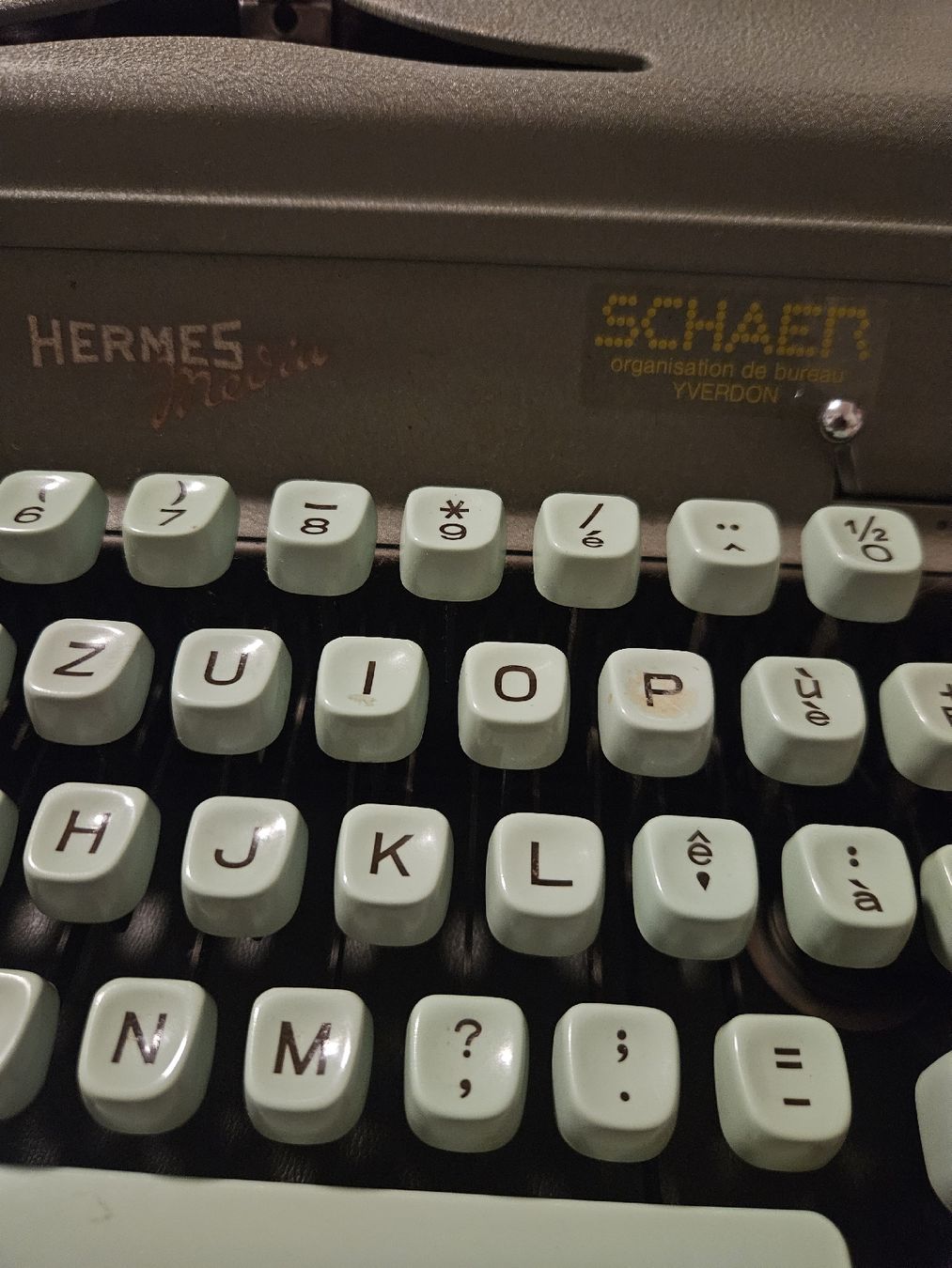 Hermès Machines à écrire: hermes machine a écrire  – D'occasion à Orbe par Tigrounet-relax 1