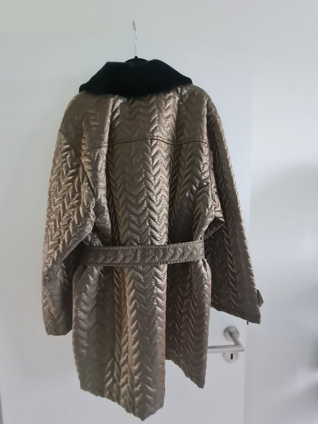 Jacken: Jacke Damen / Gr. 38-42 Gold – Gebraucht aus Schaffhausen von Catboot01 2