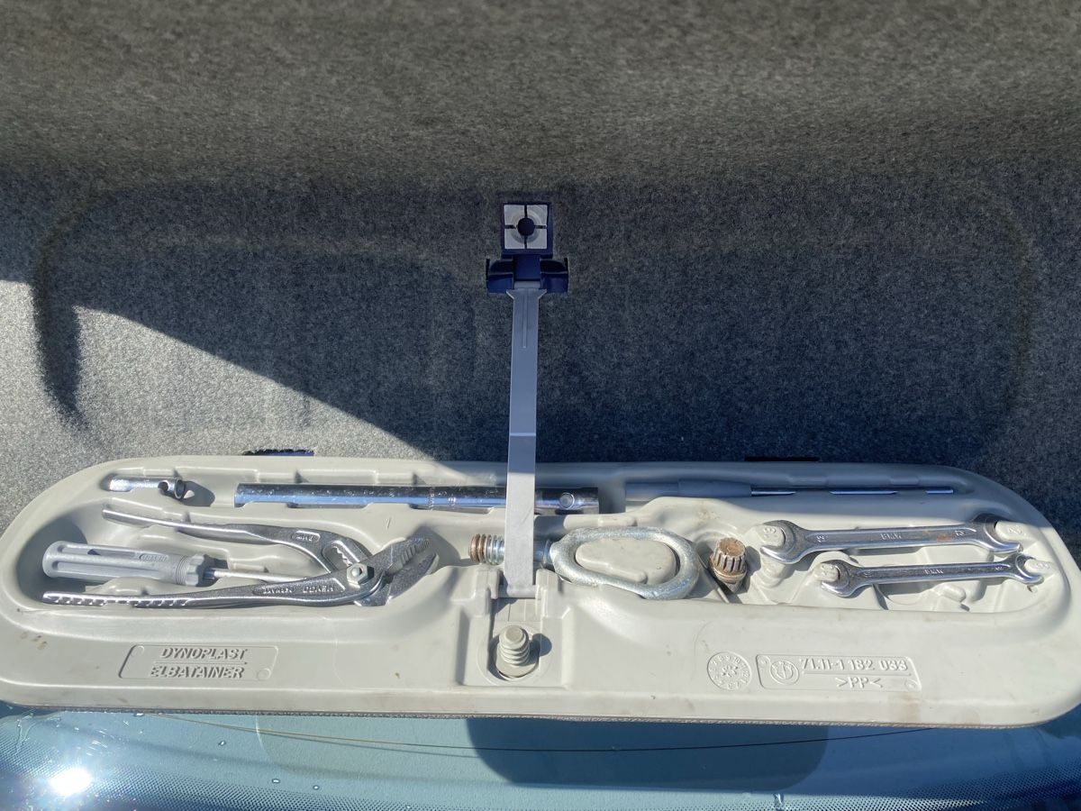 BMW Autos: BMW 320i M- Paket – D'occasion à Büren an der Aare par twostrokeguy 8