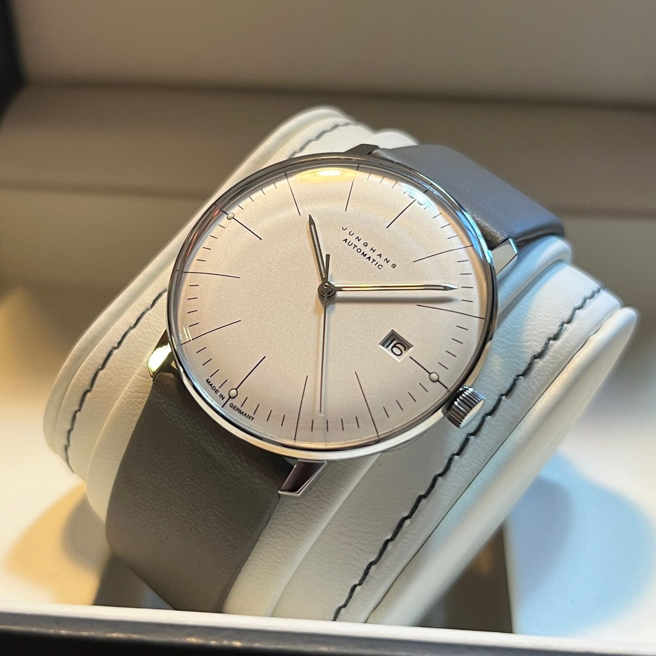 Junghans Montres: Junghans Max Bill Automatic Full Set 027/4002.48 – D'occasion à Carouge GE par Watchaser 8