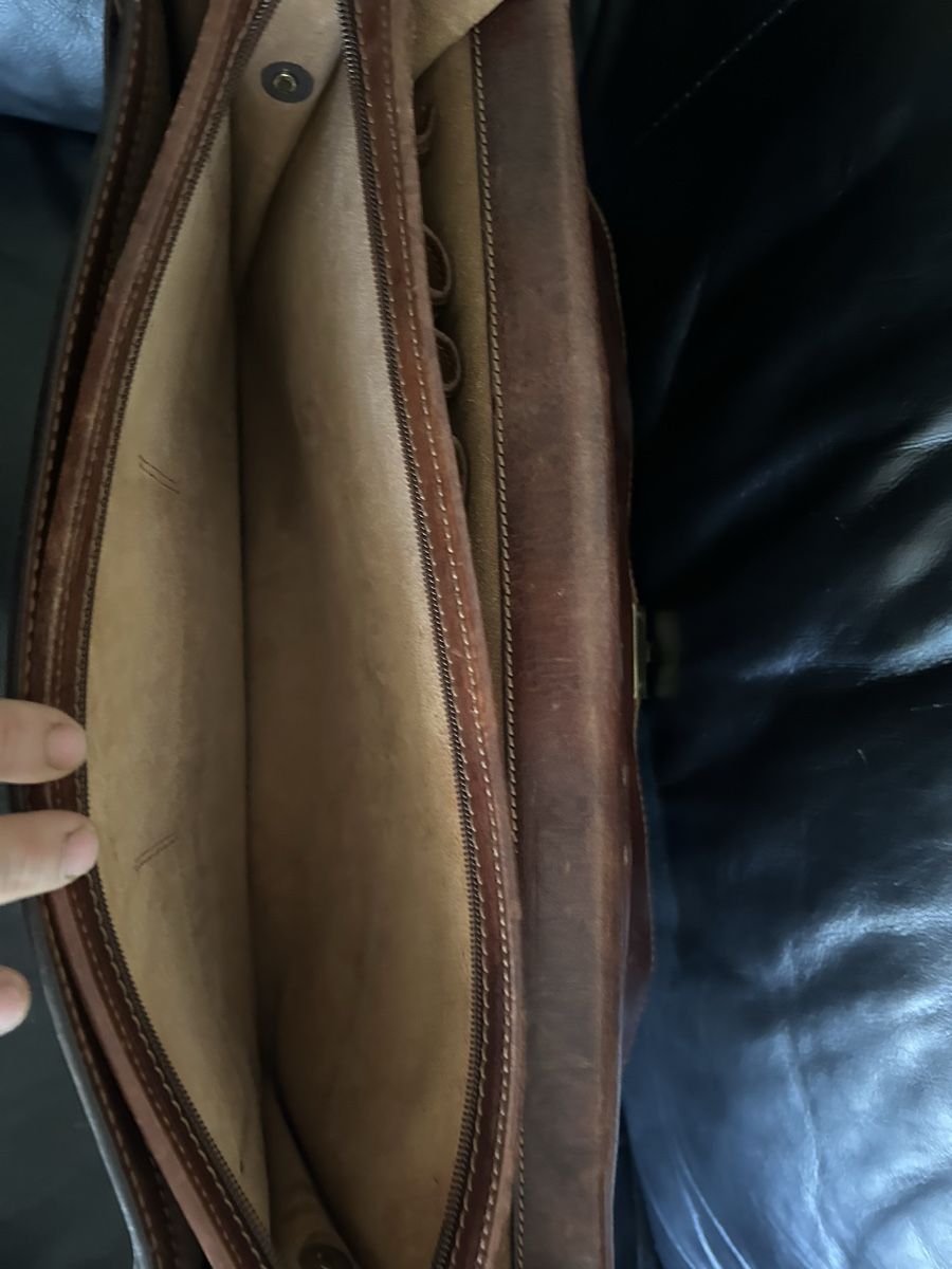 Valigie & Borse: Alte Ledertasche Aktentasche  – Usato da Bülach venduto da larson27 4
