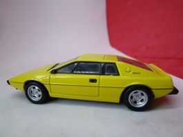 Lotus Esprit !!! sehr rar - gelb - von AUTOart = top