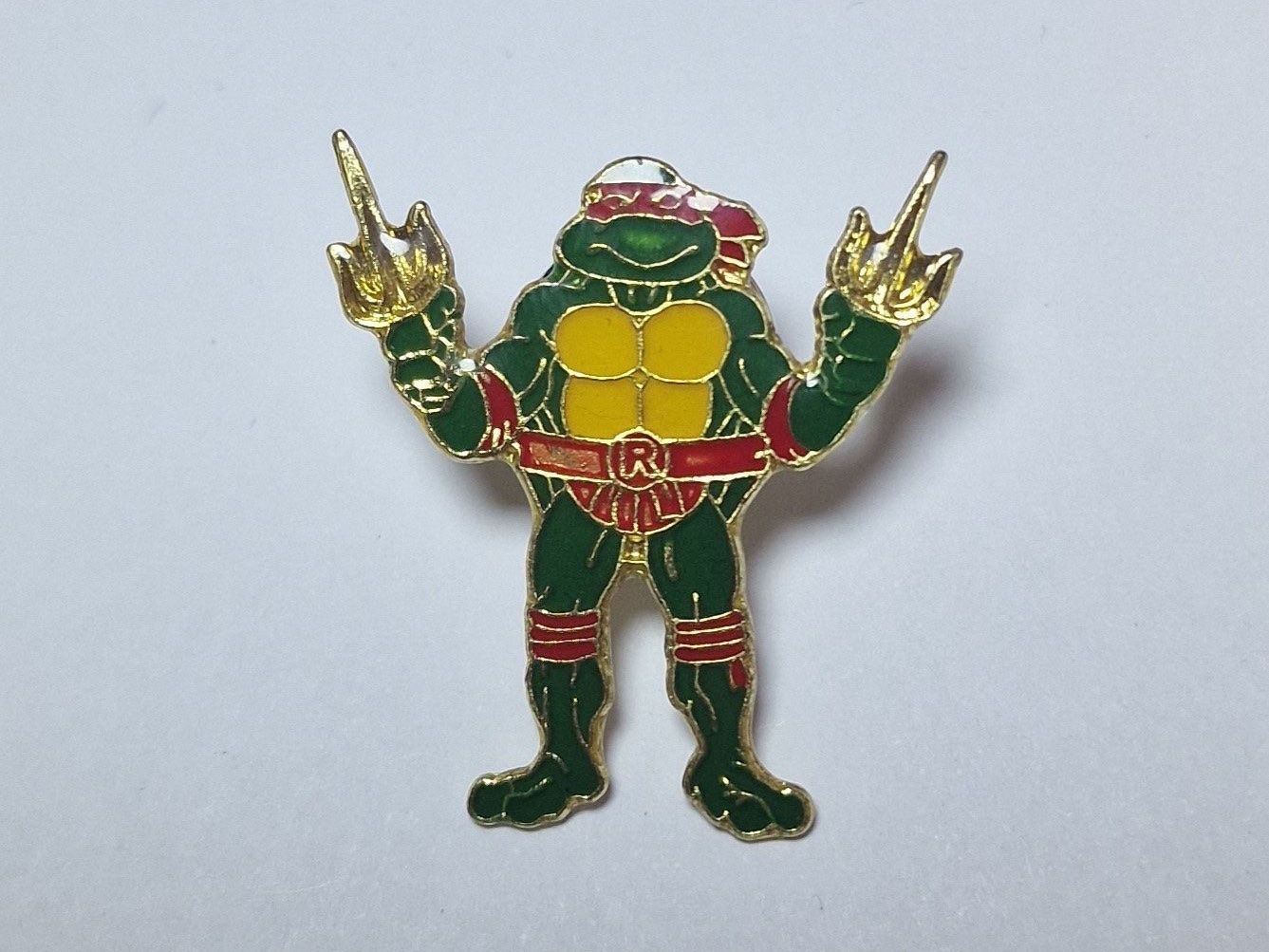 Placchette & Badge: Teenage Mutant Ninja Turtles Raphael Pin – Usato da Mitlödi venduto da Raphy1996