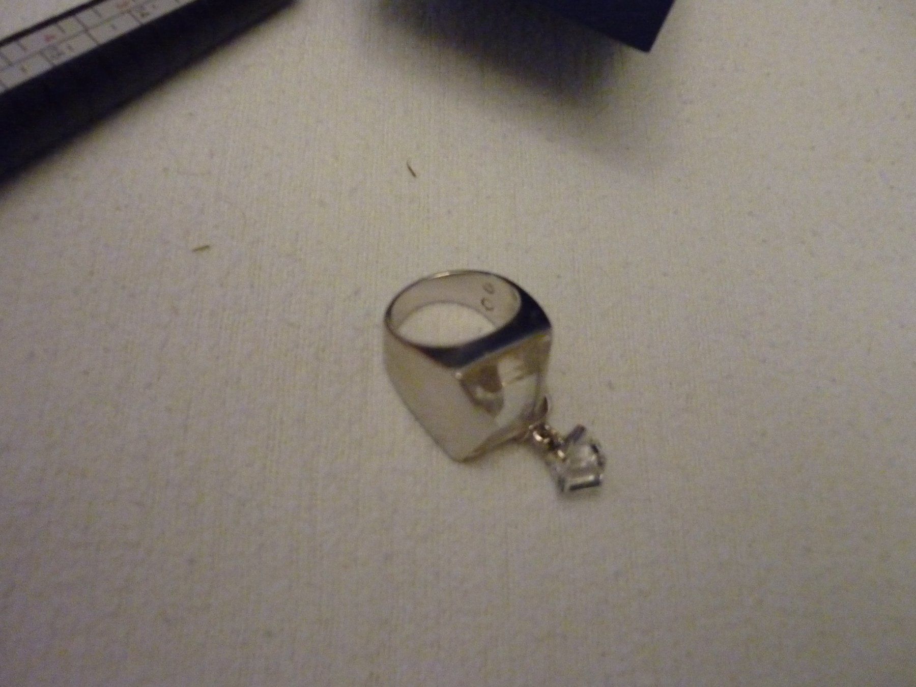 Swarovski Anelli: Swarovski Ring – Usato da Vaduz venduto da red94angel 1