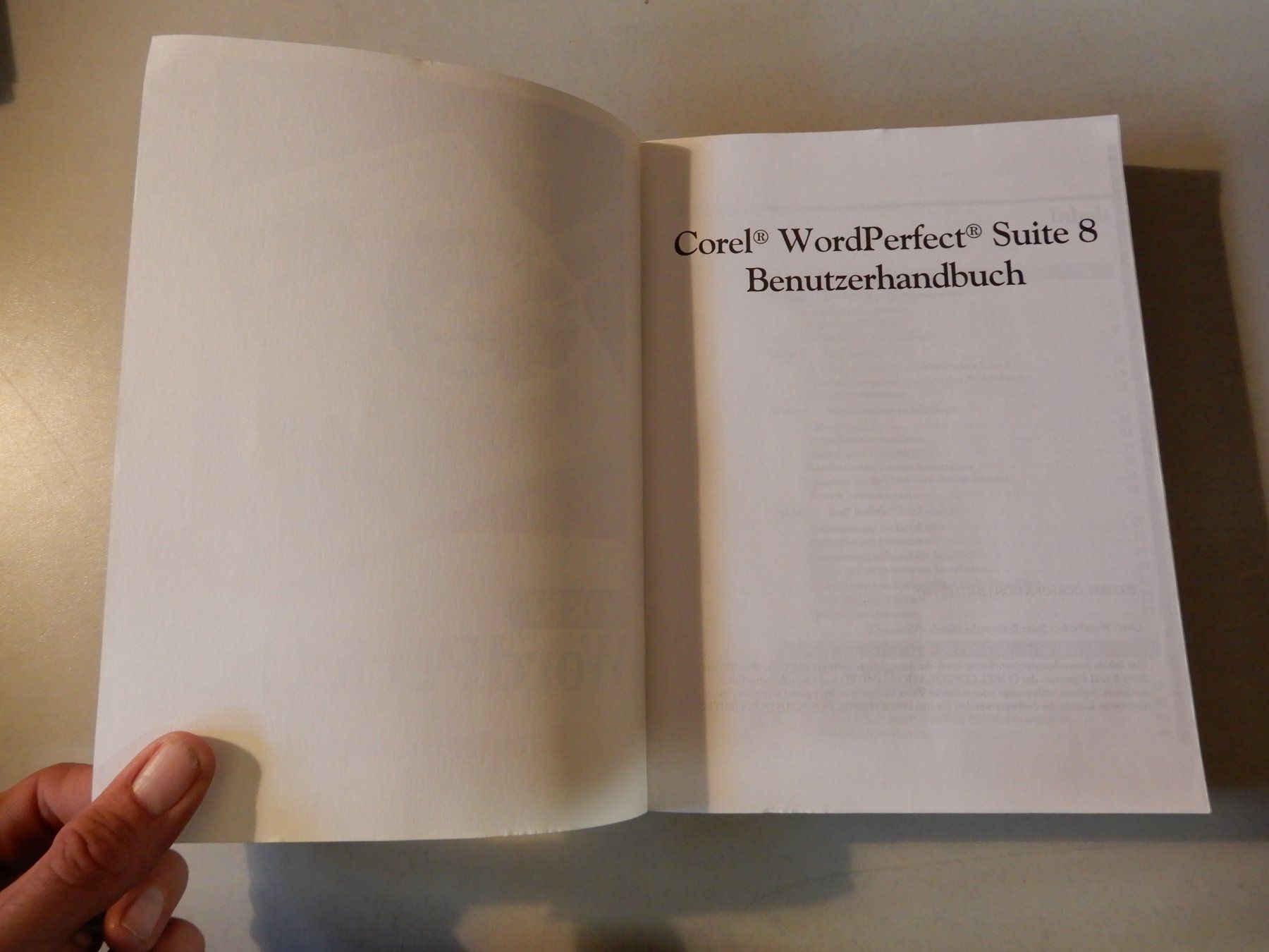 Libri: WordPerfect Suite 8 Benutzerhandbuch Corel – Usato da Erstfeld venduto da Mario_boe0 1