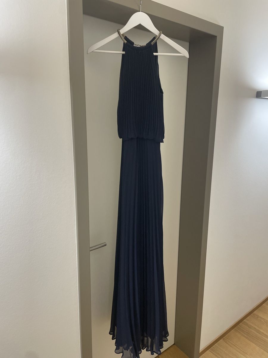 Vestiti: Dunkelblaues Abendkleid – Usato da Küssnacht am Rigi venduto da Ginger027
