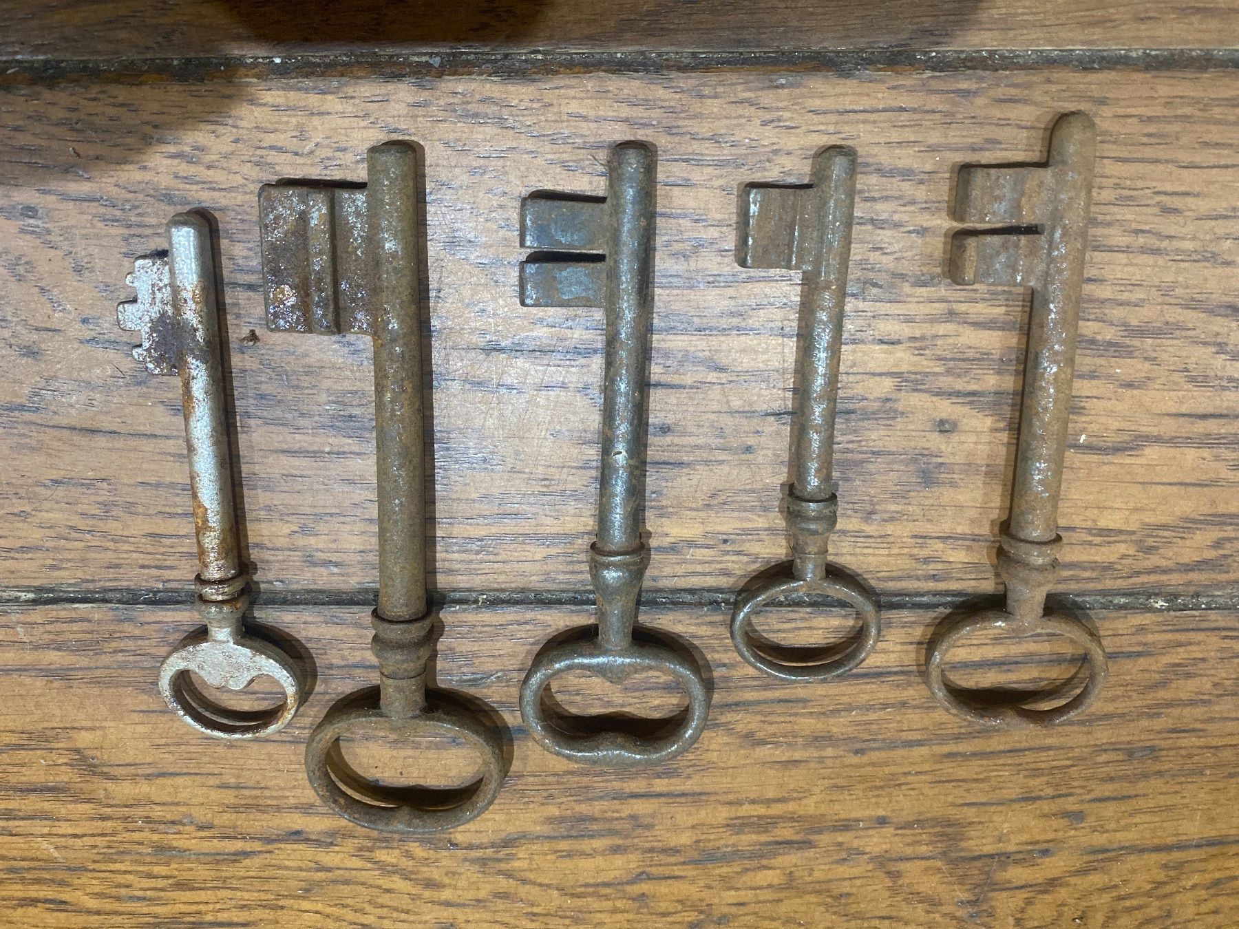 Chiavi: Lot clé clef ancienne 5-12cm Z – Usato da Lajoux JU venduto da Briard0