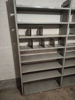 Gestell mit Abgrenzungen Metall